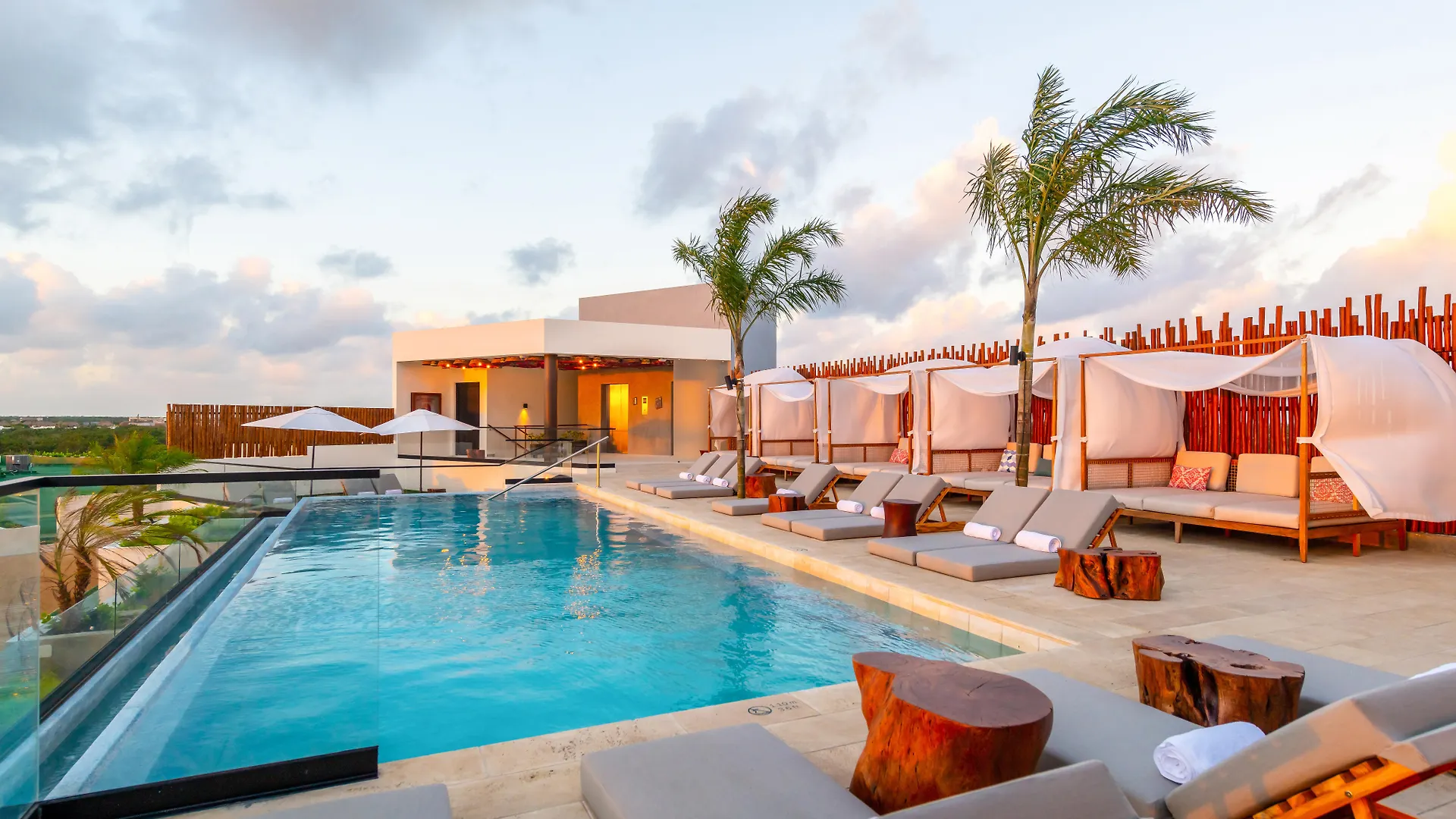 Aloft Tulum Hotel 4*,